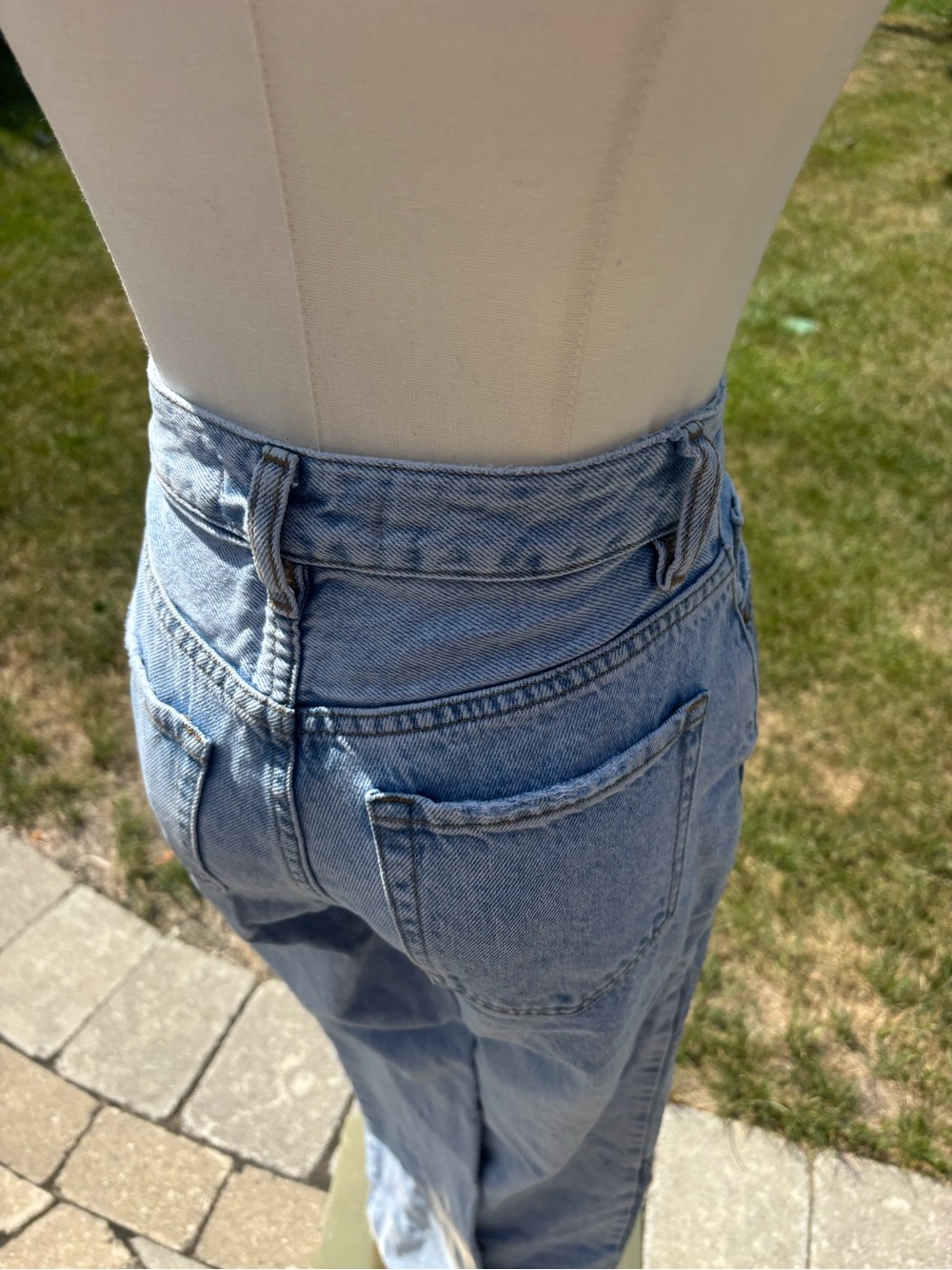 Two-Tone Patchwork Jeans - Picture 6 of 8